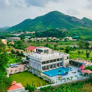 Mountain Creek ***** Udaipur