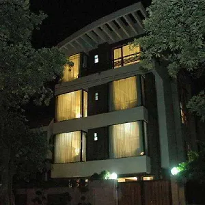 Dolphinn 2* Delhi (National Capital Territory of India)