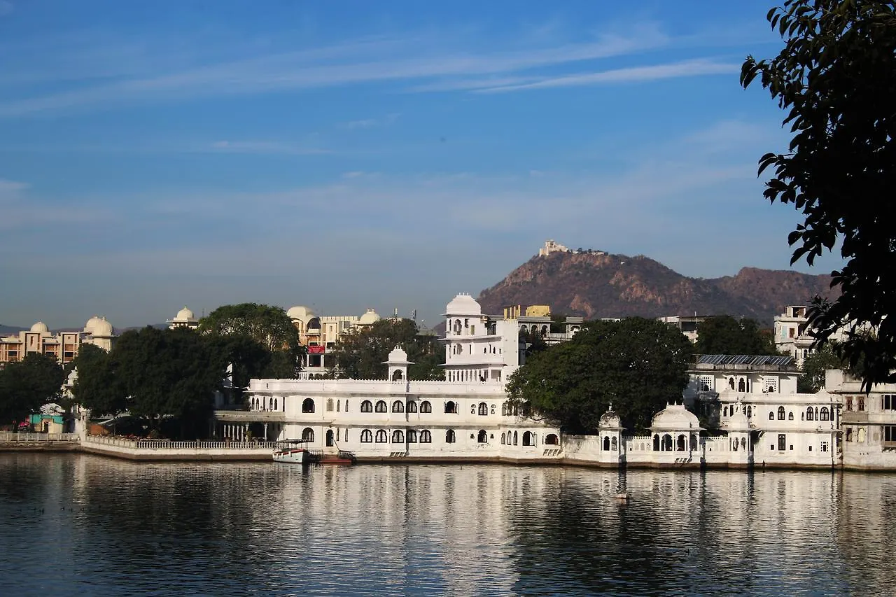 Gypsy Child Lake Hostel Udaipur